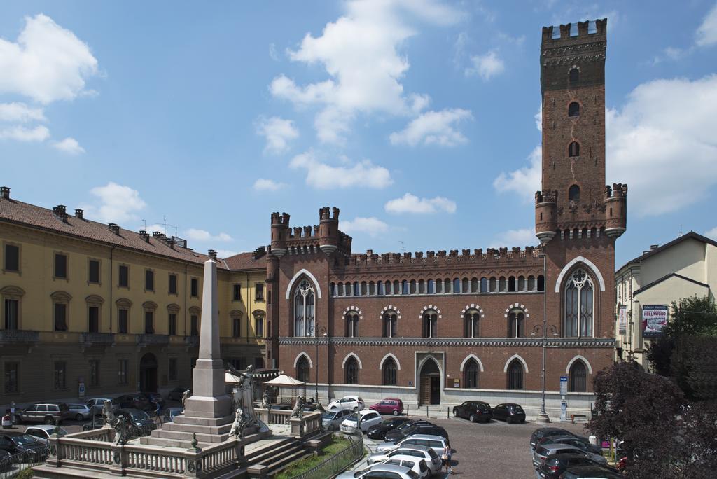 Апартаменти Castello Medici Del Vascello Асті Екстер'єр фото